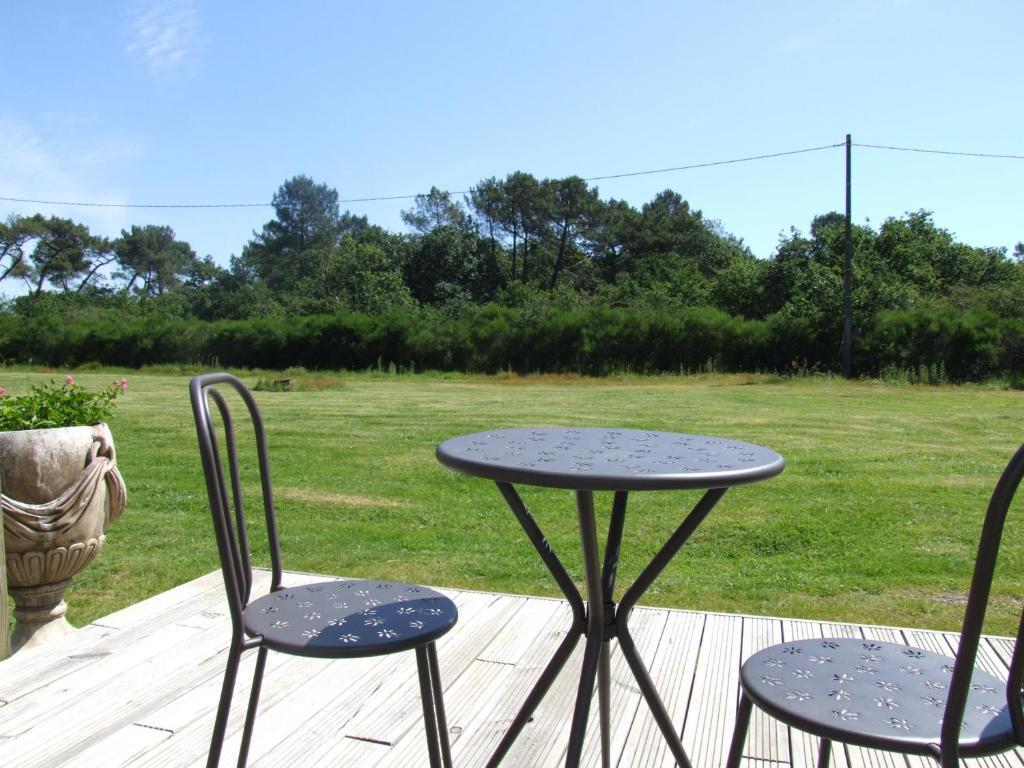 Le Clos Du Chene Langon  Exteriör bild